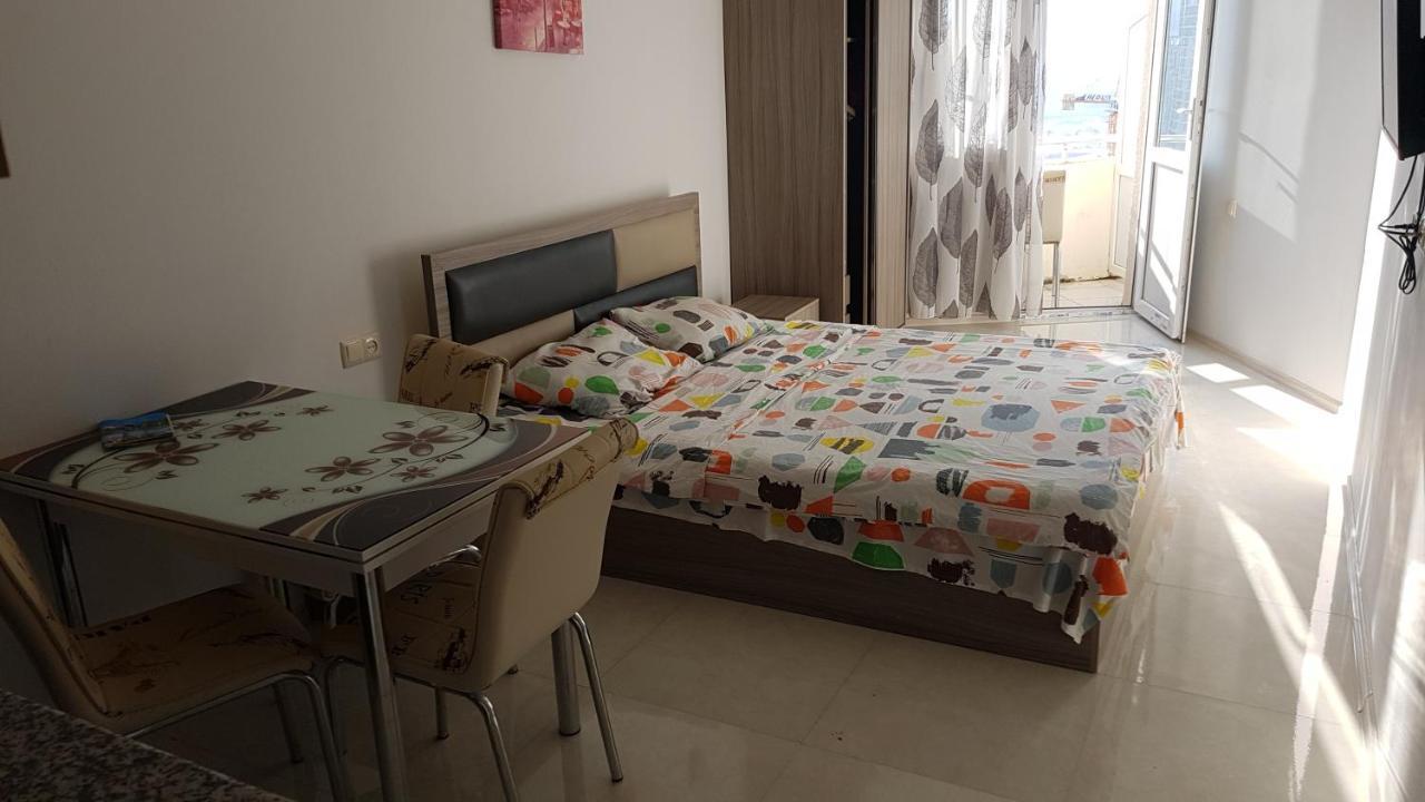 Sky-G Sea View Apartment Батуми Экстерьер фото
